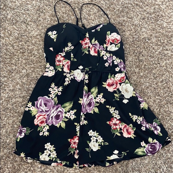 Floral romper - Picture 1 of 3